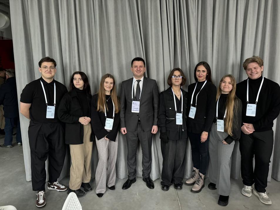 470152226_1129648915623701_448085467967015688_n